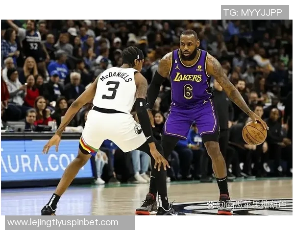 拉拉维亚状态回暖半场高效表现助湖人战胜森林狼