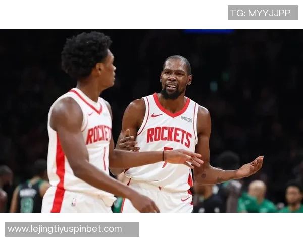 KD怒砸水瓶瞬间引发小贾和阿门惊愕不已场面尴尬至极